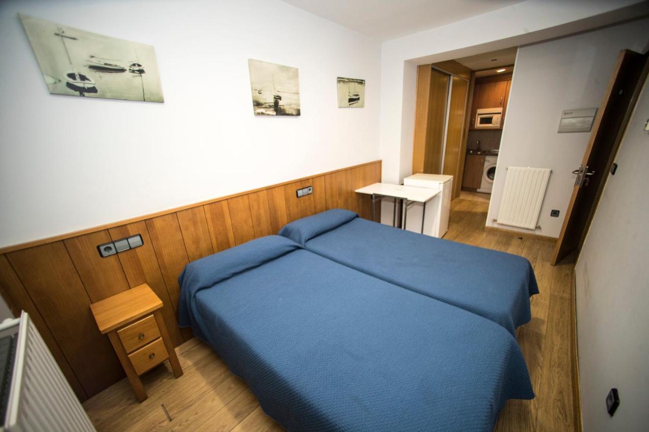 Hostal Caballeros Сорія Екстер'єр фото