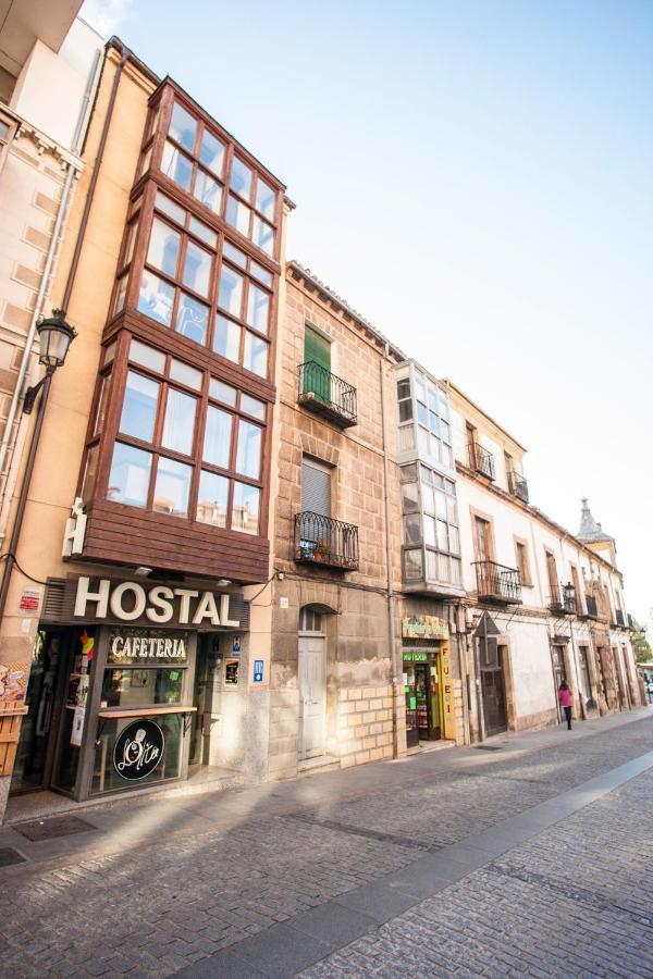 Hostal Caballeros Сорія Екстер'єр фото