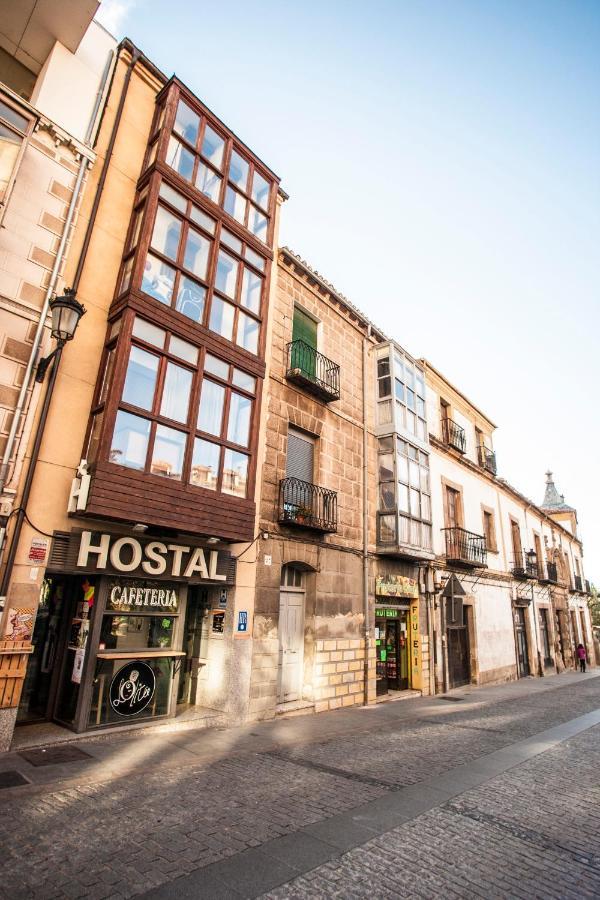 Hostal Caballeros Сорія Екстер'єр фото