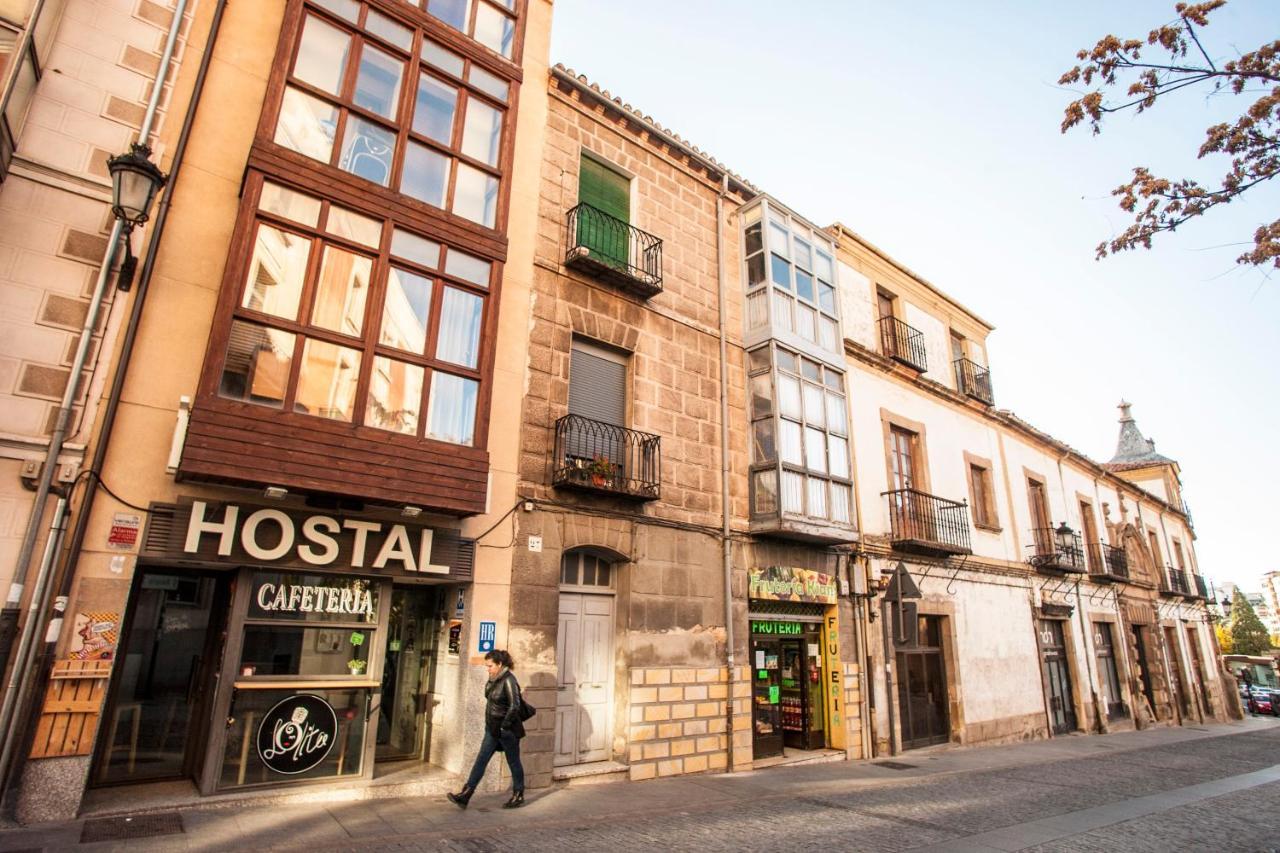Hostal Caballeros Сорія Екстер'єр фото