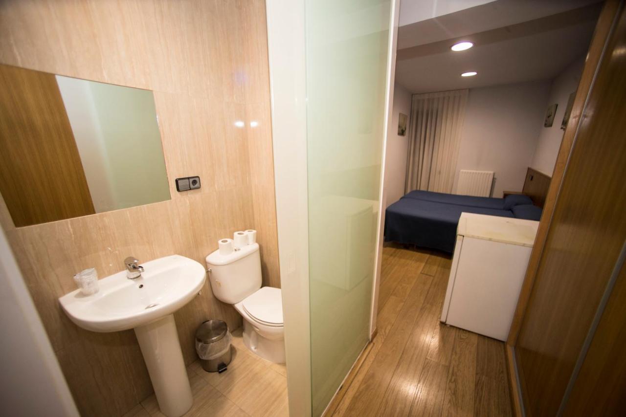Hostal Caballeros Сорія Екстер'єр фото