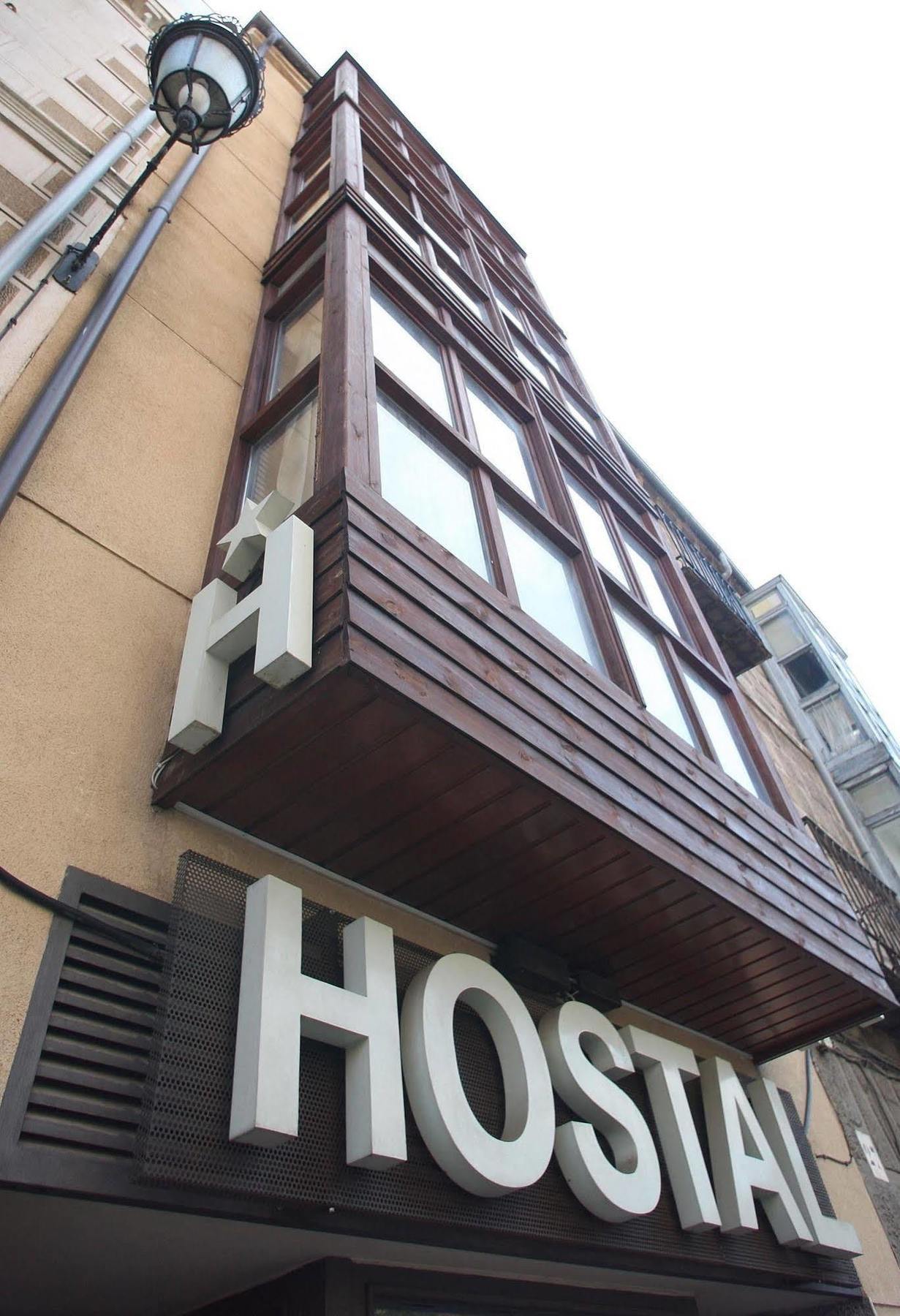 Hostal Caballeros Сорія Екстер'єр фото