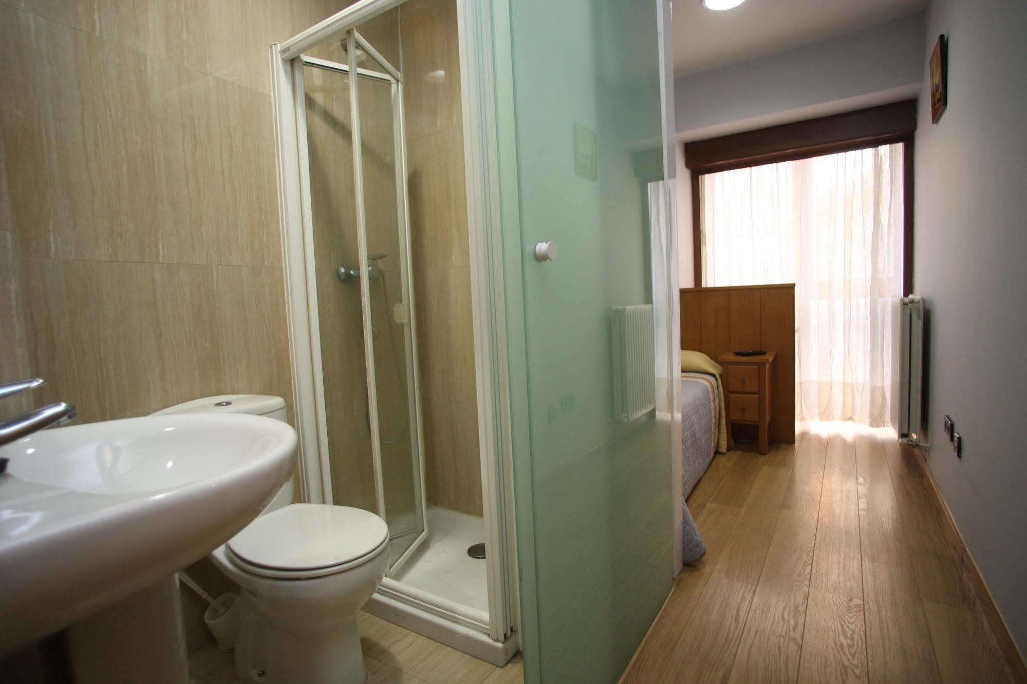 Hostal Caballeros Сорія Екстер'єр фото