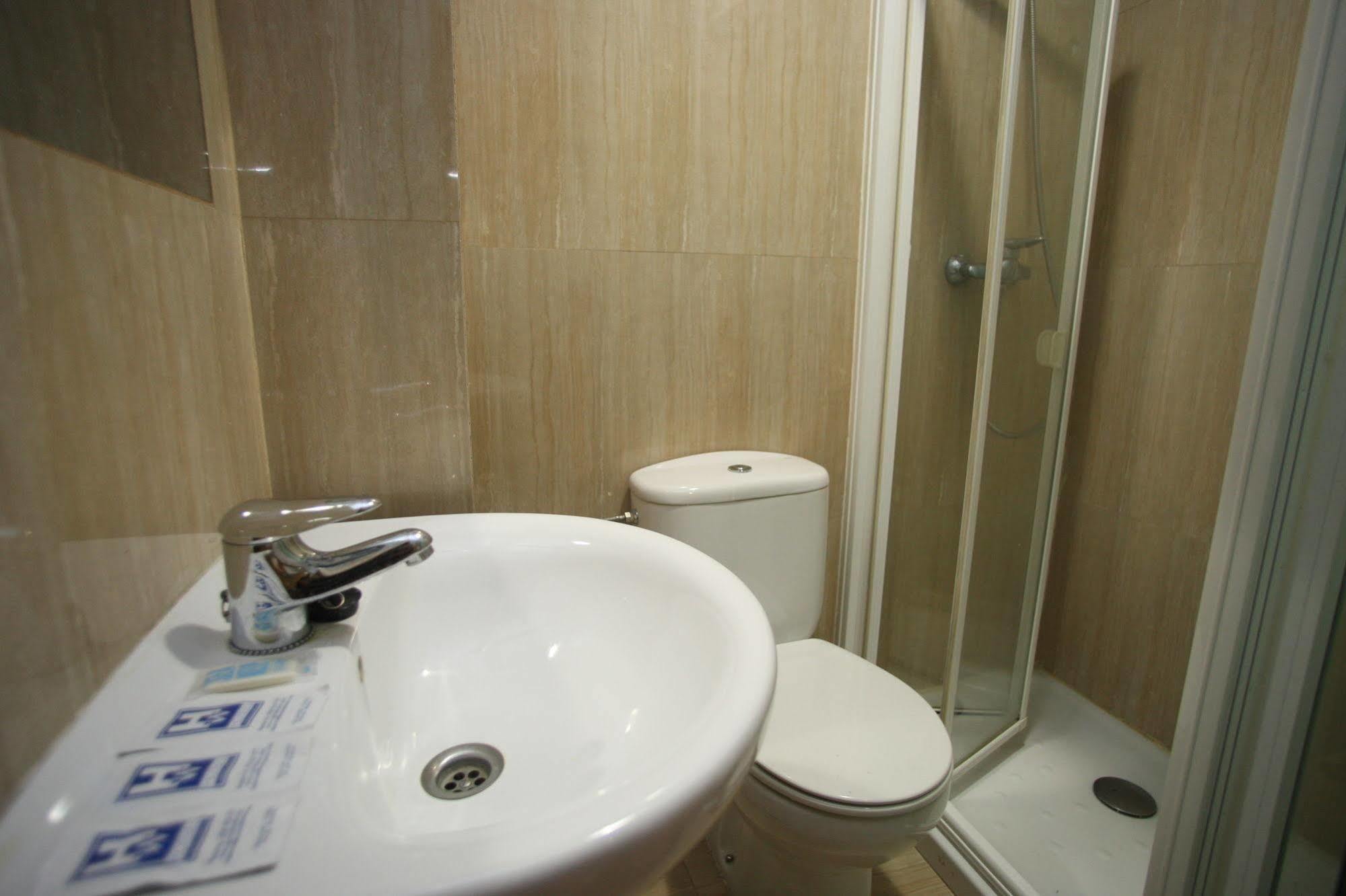 Hostal Caballeros Сорія Екстер'єр фото