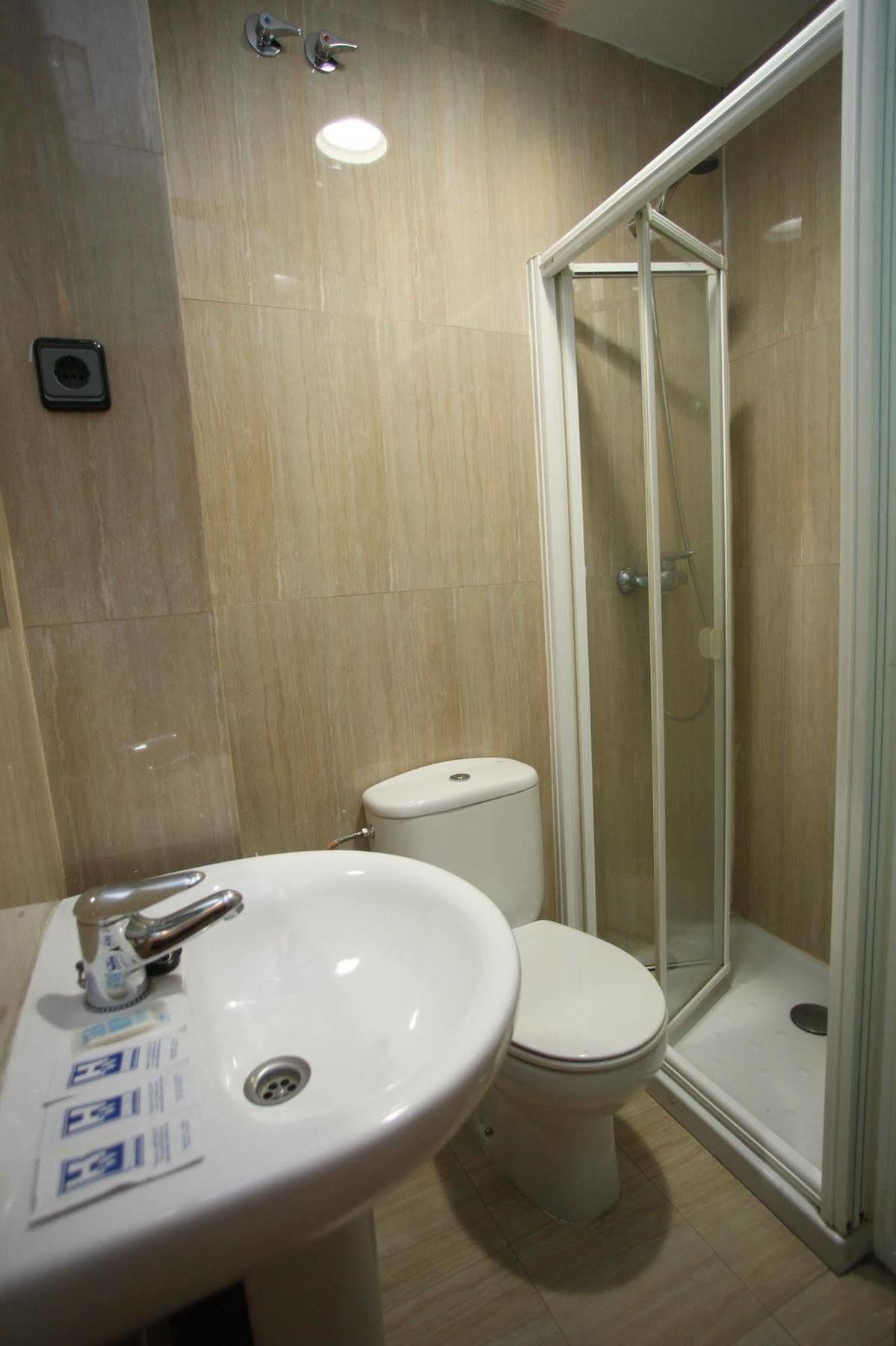 Hostal Caballeros Сорія Екстер'єр фото