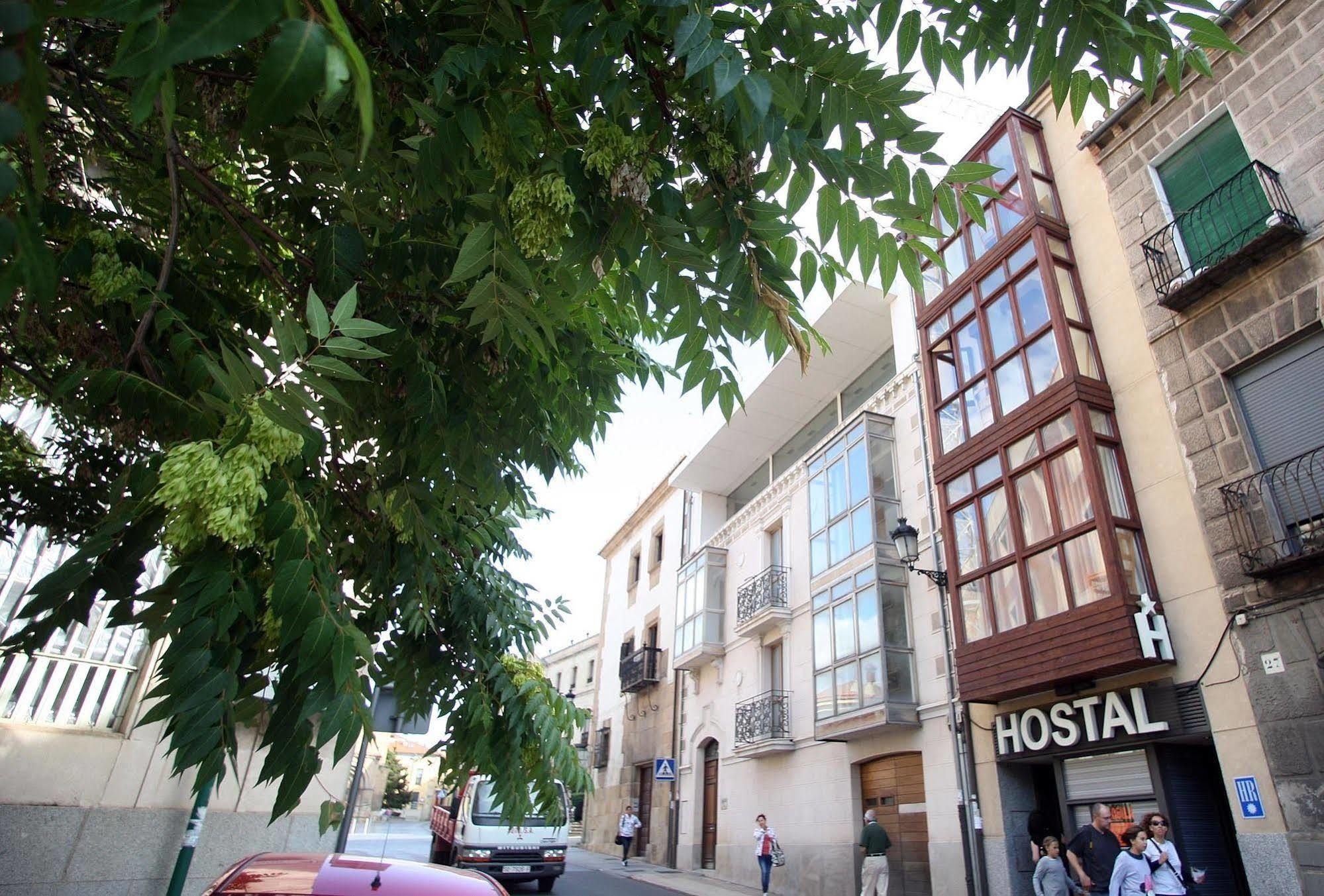 Hostal Caballeros Сорія Екстер'єр фото